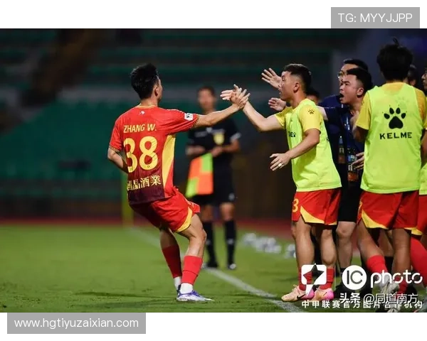 北京市足球联赛新赛季开幕 竞争激烈各队备战状态亮眼